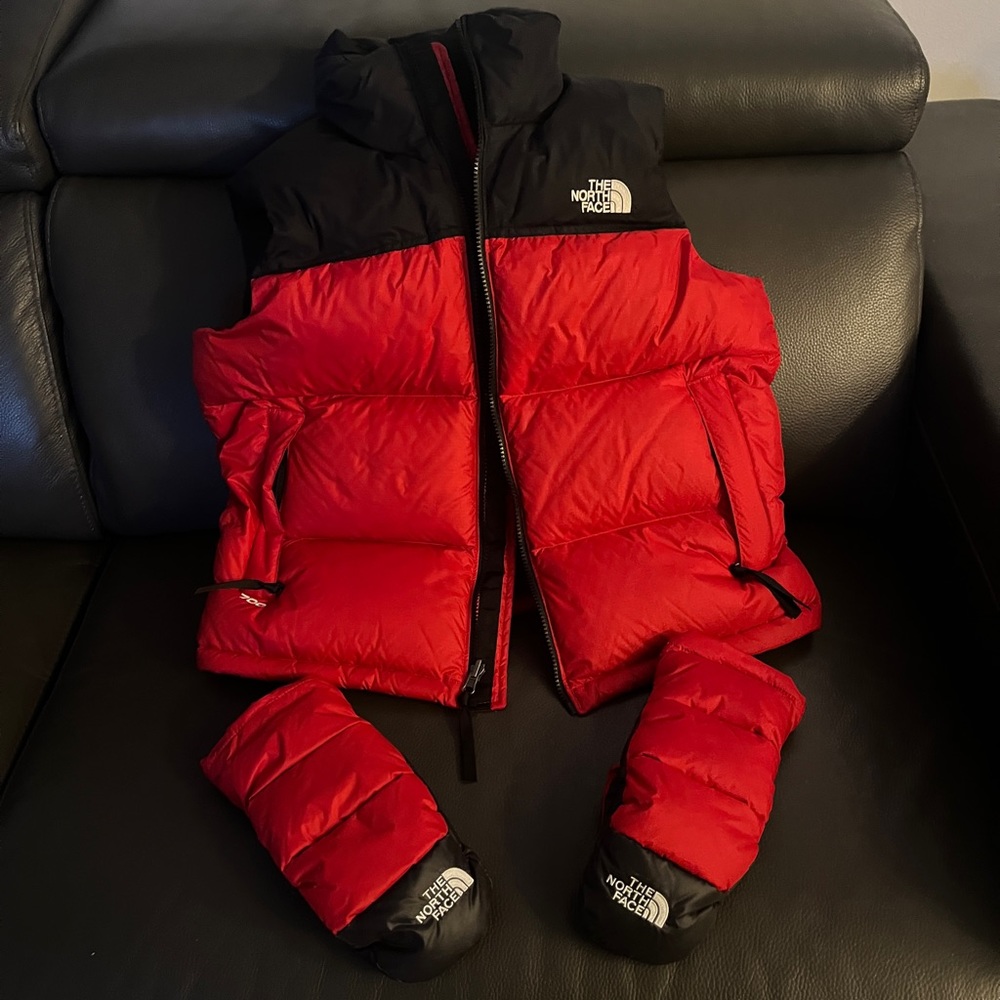 Puffer vest , plus matching mittens
